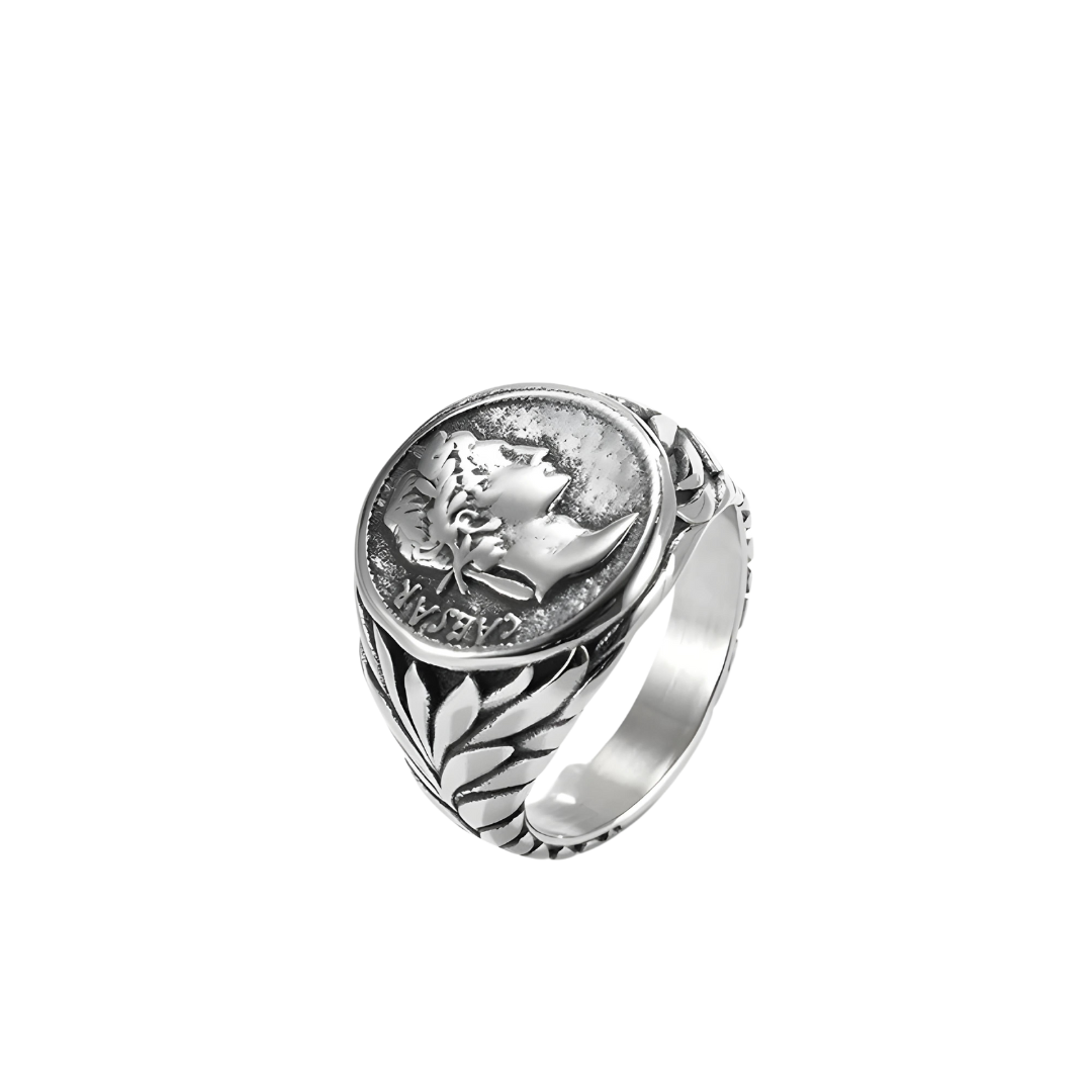 AVORIO™ | CAESAR SIGNET RING