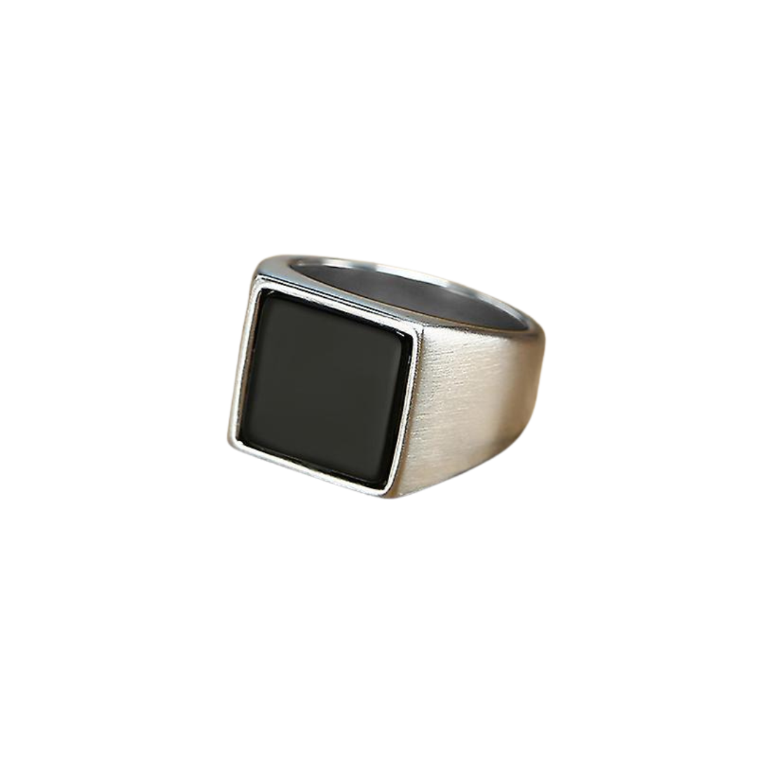 AVORIO™ | SILVER SIGNET RINGS